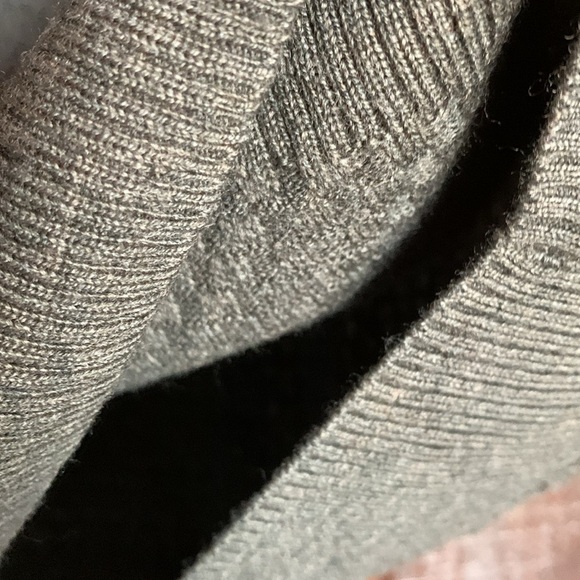 Men’s Nordstrom sweater vest olive green 100% extra fine merino wool size large - Picture 9 of 10